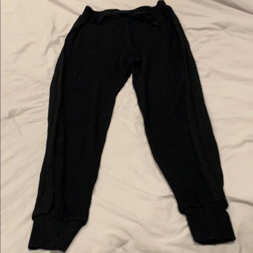 Black waffle print sweatpants